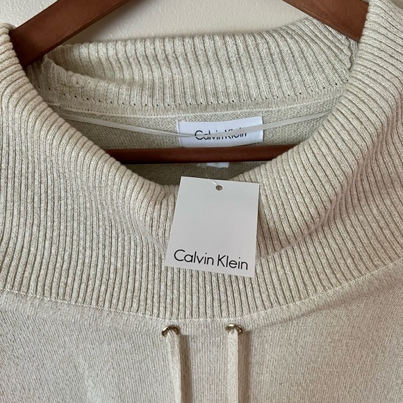 Calvin Klein Womens sweater size medium - Picture 4 of 6